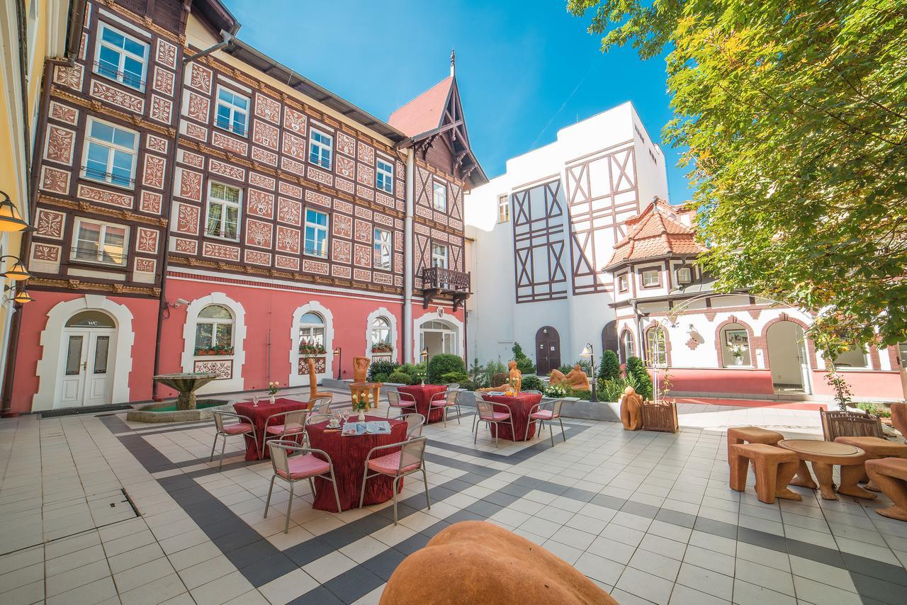 Hotel Three Lilies Inkl Aquaforum Františkovy Lázně Exterior foto