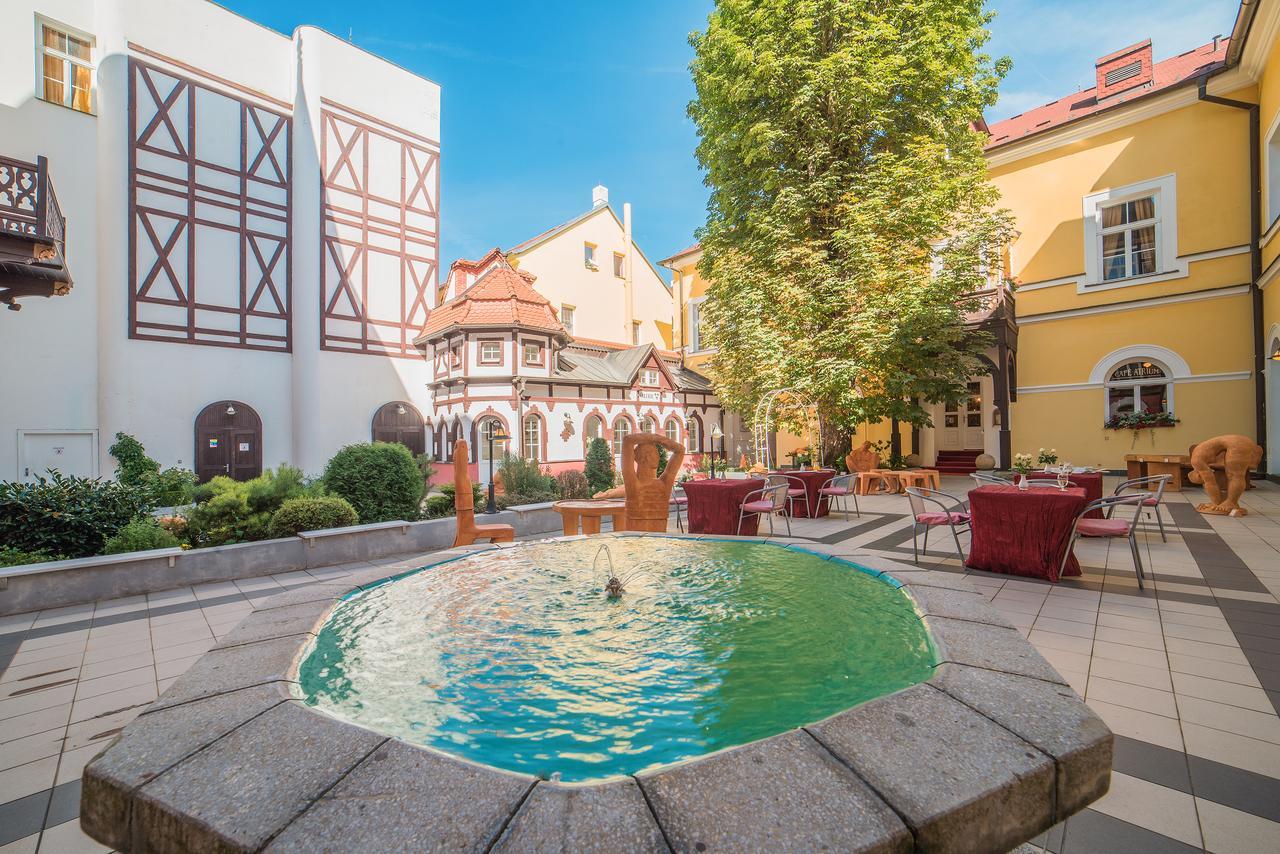Hotel Three Lilies Inkl Aquaforum Františkovy Lázně Exterior foto